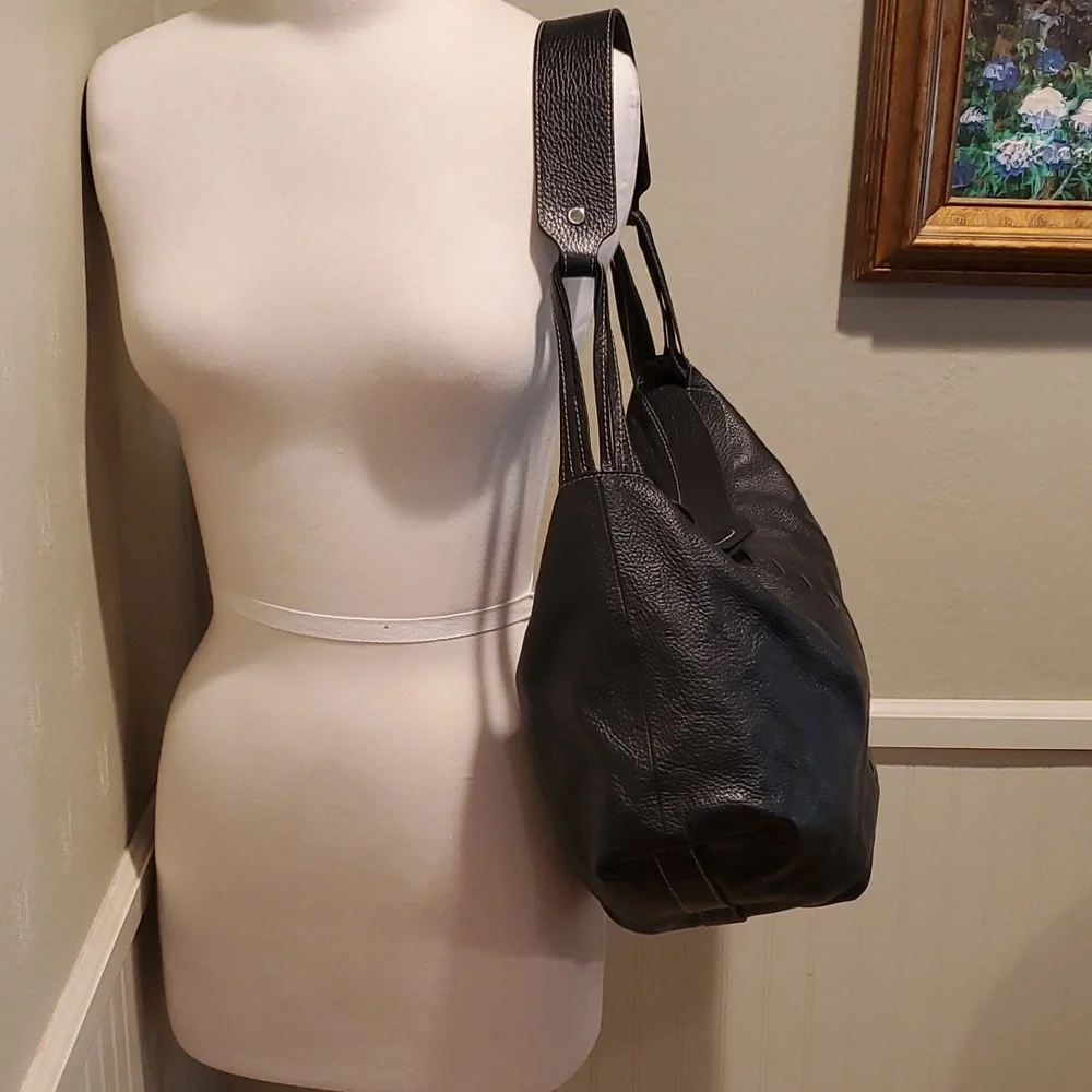 Daniella Ortiz leather Donn hobo bag